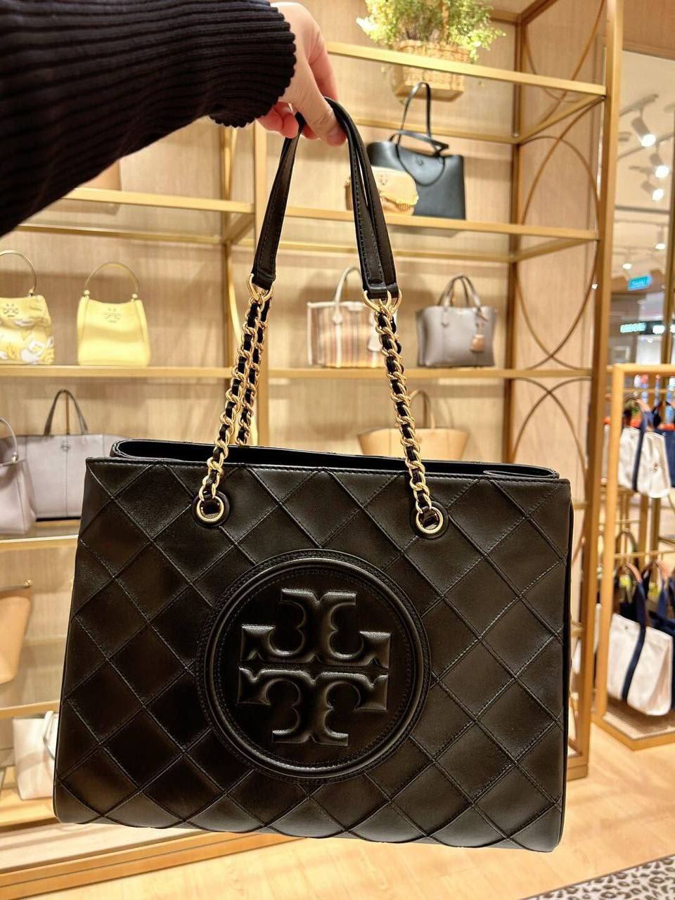 Hot Sales ❤️🔥 Tory Burch Fleming Soft Chain Tote (Preorder)